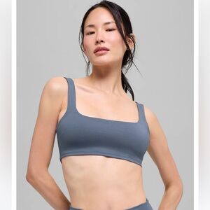 NWT Alo Softsculpt Precision bra in bluestone